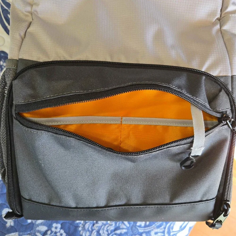 Lowepro Truckee BP 200 LX - Camera Bag Backpack NWOT